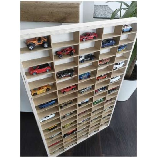 Medinė lentyna automobiliams 90 skyrių
