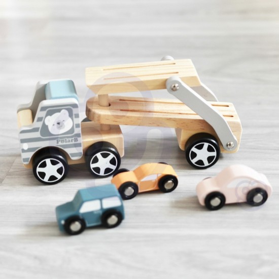 Viga Polar B medinis sunkvežimis-transporteris su 3 automobiliais