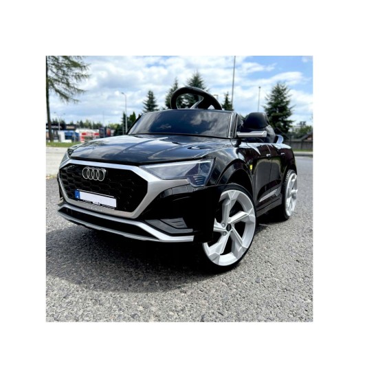 Elektromobilis vaikams Audi E- Tron SQ8, 4x4, juodas