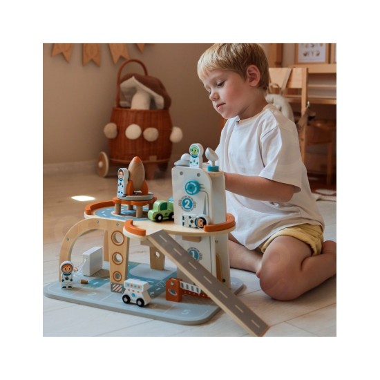 Medinė kosminė stotis – garažas su priedais Tooky Toy TJ903