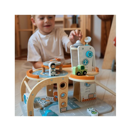 Medinė kosminė stotis – garažas su priedais Tooky Toy TJ903