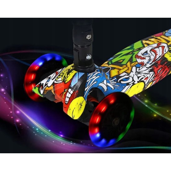 Triratis paspirtukas scooter su Led ratais Graffiti White