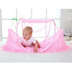 Vaikiška turistinė lovytė su tinklelių  “ Pink ” 