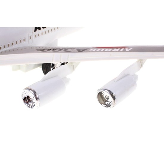 Lėktuvo Airbus modelis su šviesa ir garsu